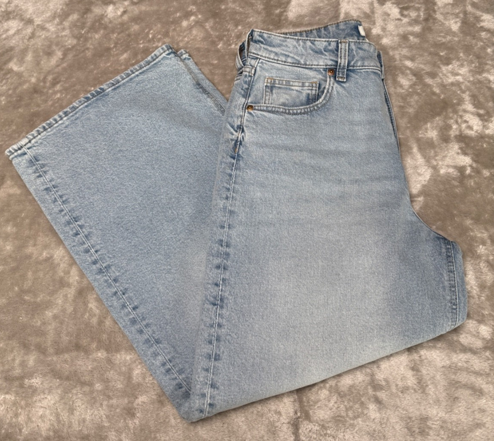 H&M Light Blue Wide Leg Cropped Jeans Womens Size 8 NWOT
